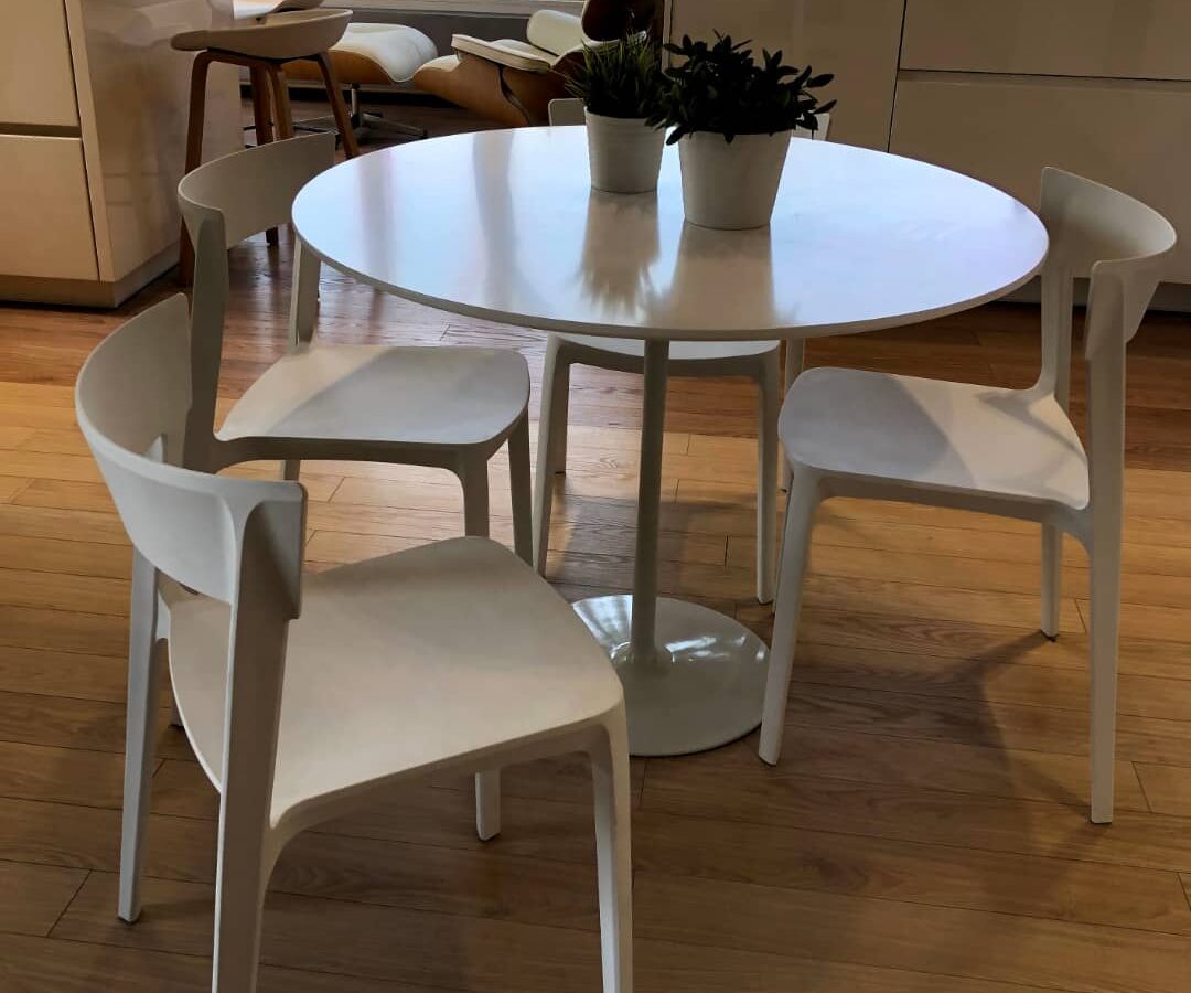studioHR-stol+4-bran-stolice-bijele-boje-006
